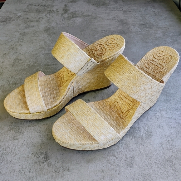 Schutz Tarla Platform Wedge Sandals Womens 8.5B Straw Basket Weave Tropical - Picture 1 of 15